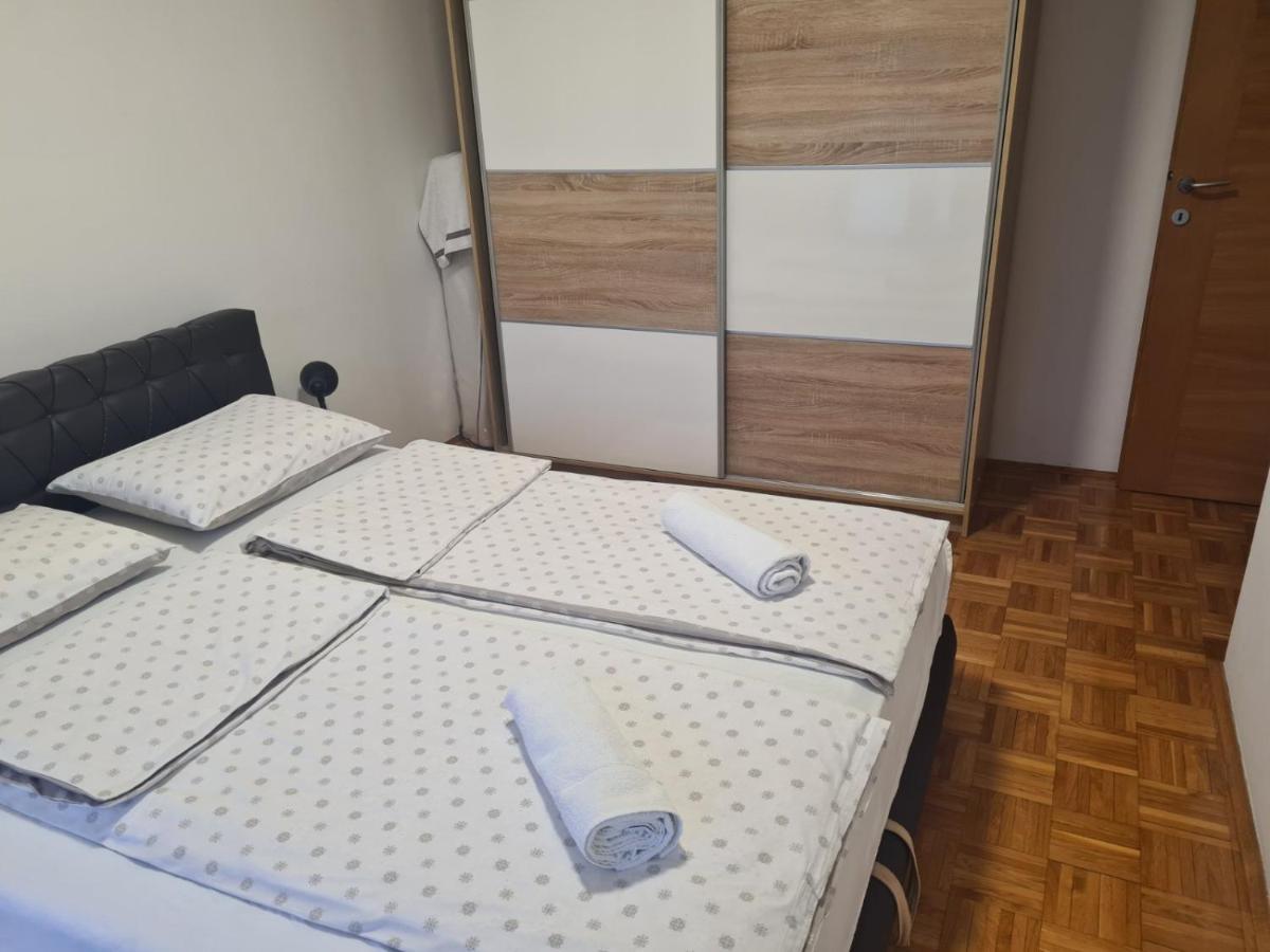 Апартаменти Apartman Bella Добой Екстер'єр фото